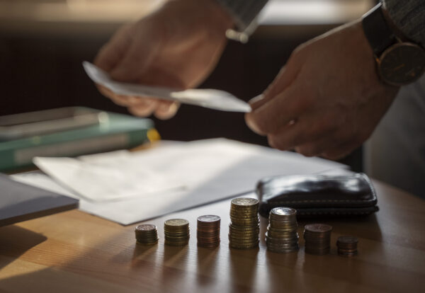 close-up-coins-saved-energy-crisis-expenses